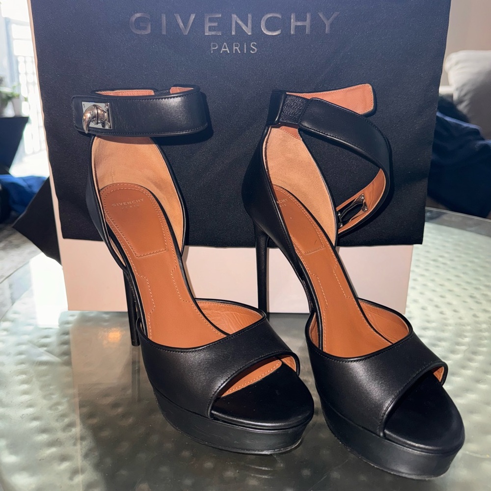 Givenchy shark sandal heel
